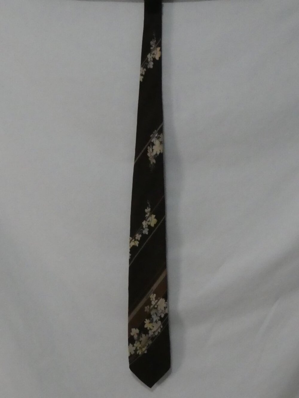 Vintage LEONARD PARIS 100% Silk Tie Brown Floral Striped Made In Italy